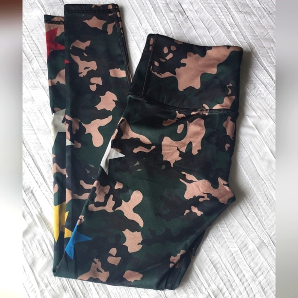 Noli yoga combat stars leggings size medium NWOT